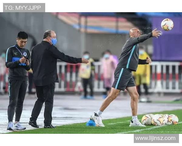 比勒菲尔德与不莱梅因降雪天气比赛延期的最新消息与分析